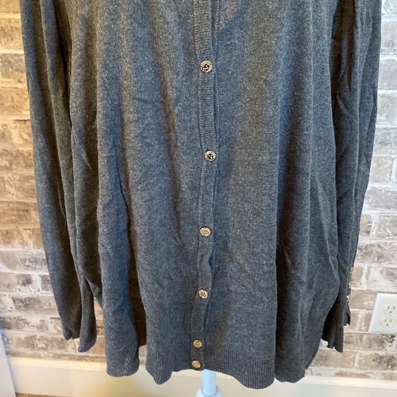 Anne Klein Cardigan. Size 2X. Beautiful gray with decorative gold buttons. - Picture 4 of 12